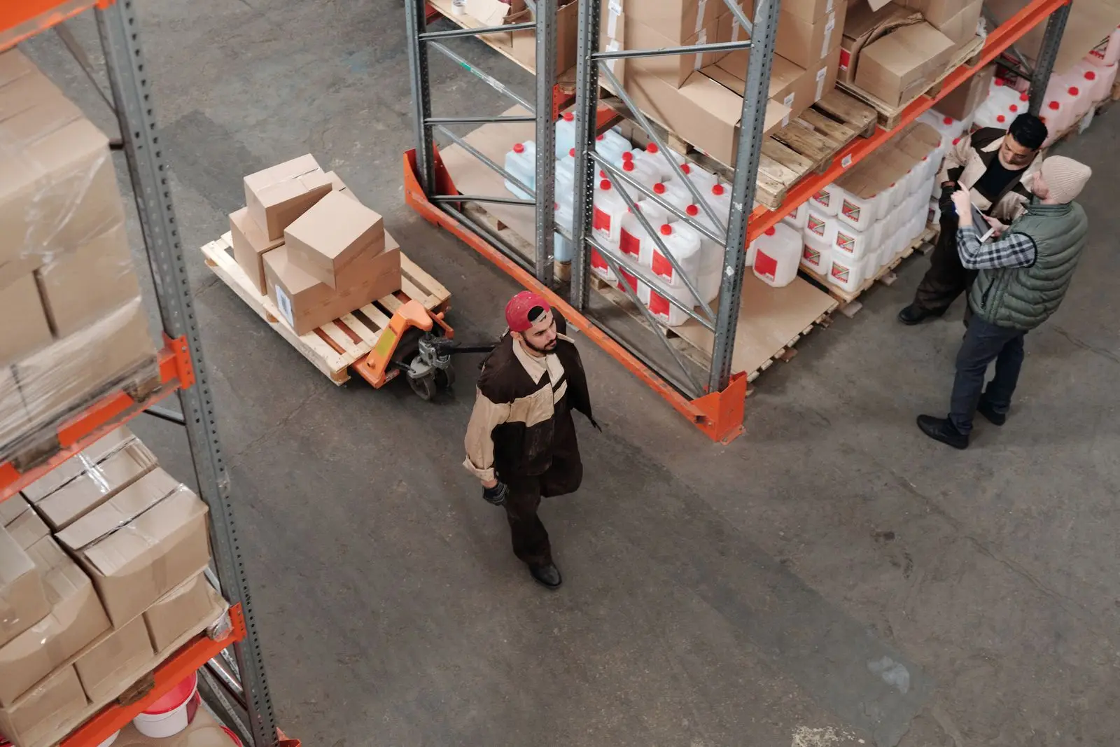AIYA self-operated warehouse network across Southeast Asia